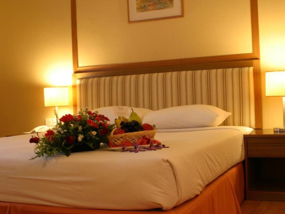 Crystal Crown Hotel