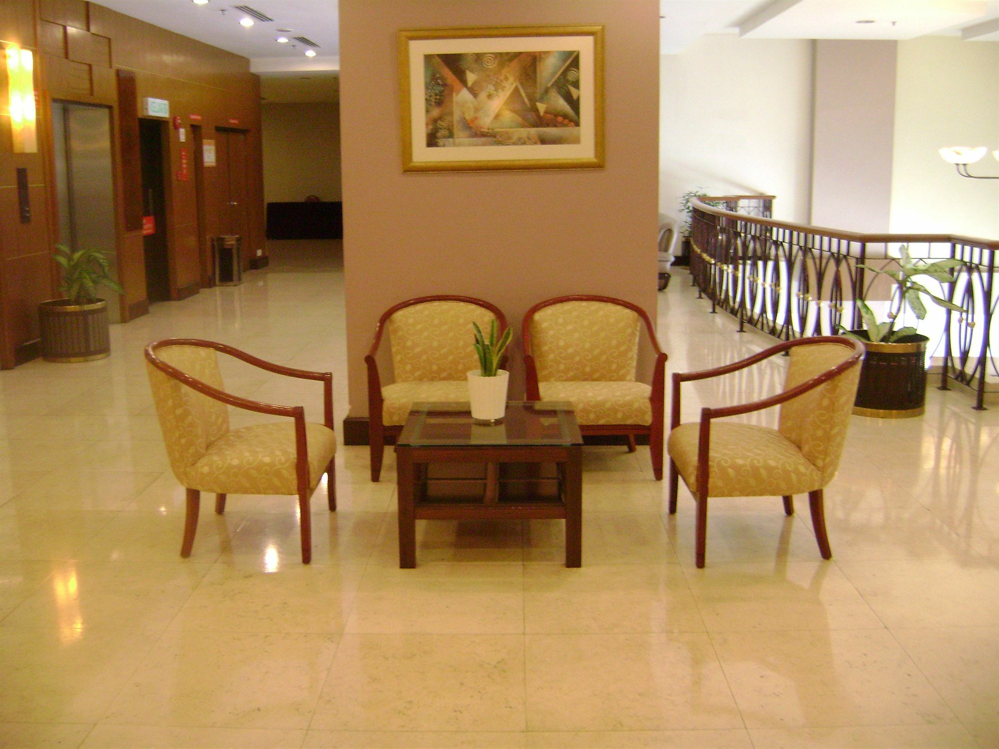 Hotel Crystal Crown 3*