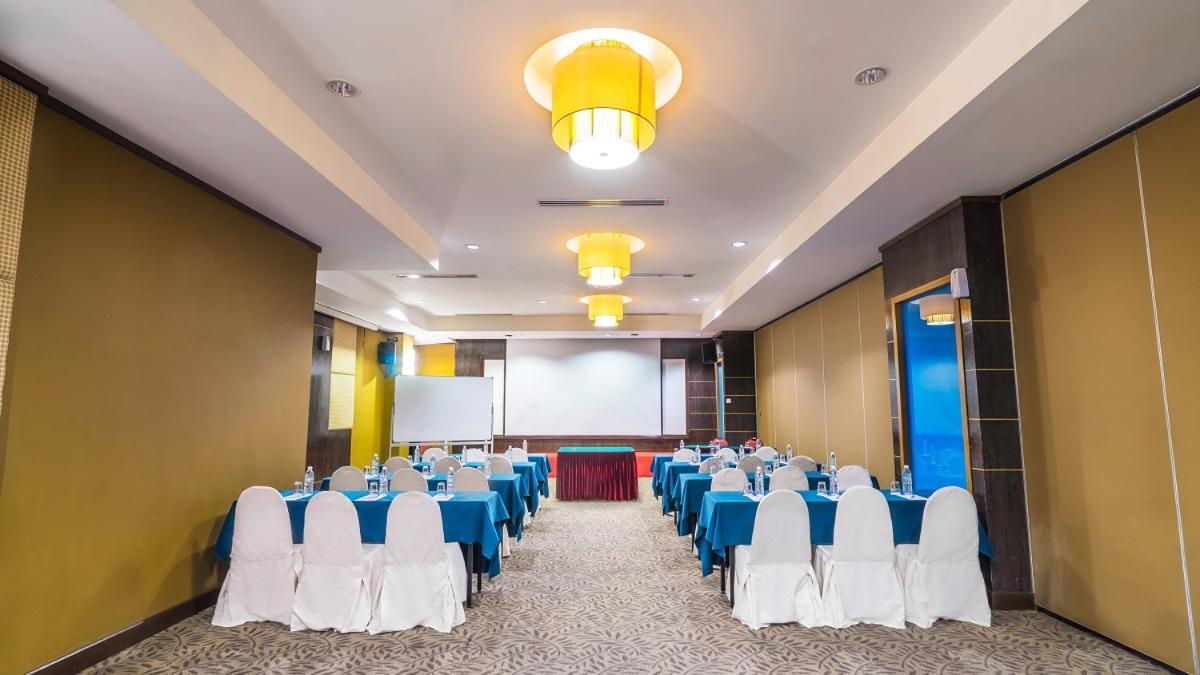Hotel Crystal Crown Kuala Lumpur